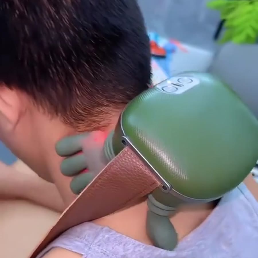 Cổ vai khi ngồi làm việc